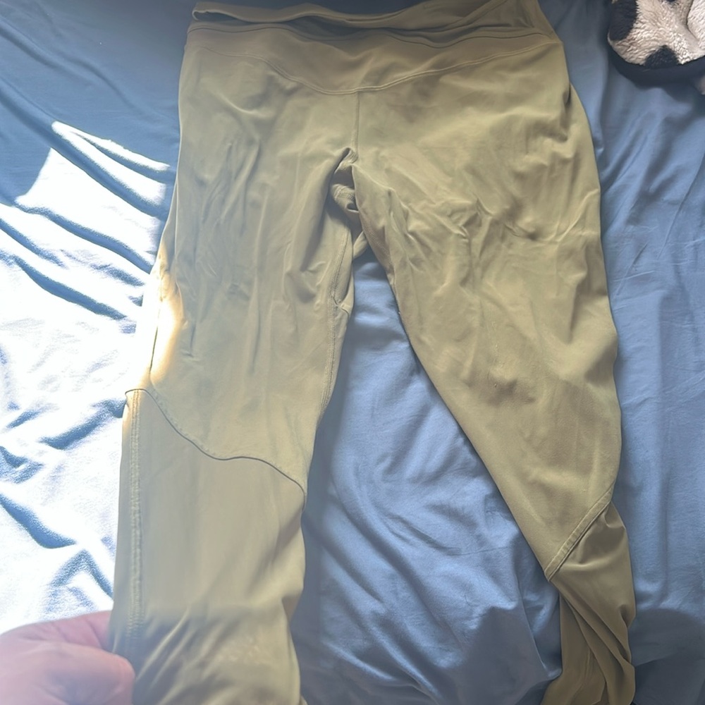 Lululemon mesh leggins